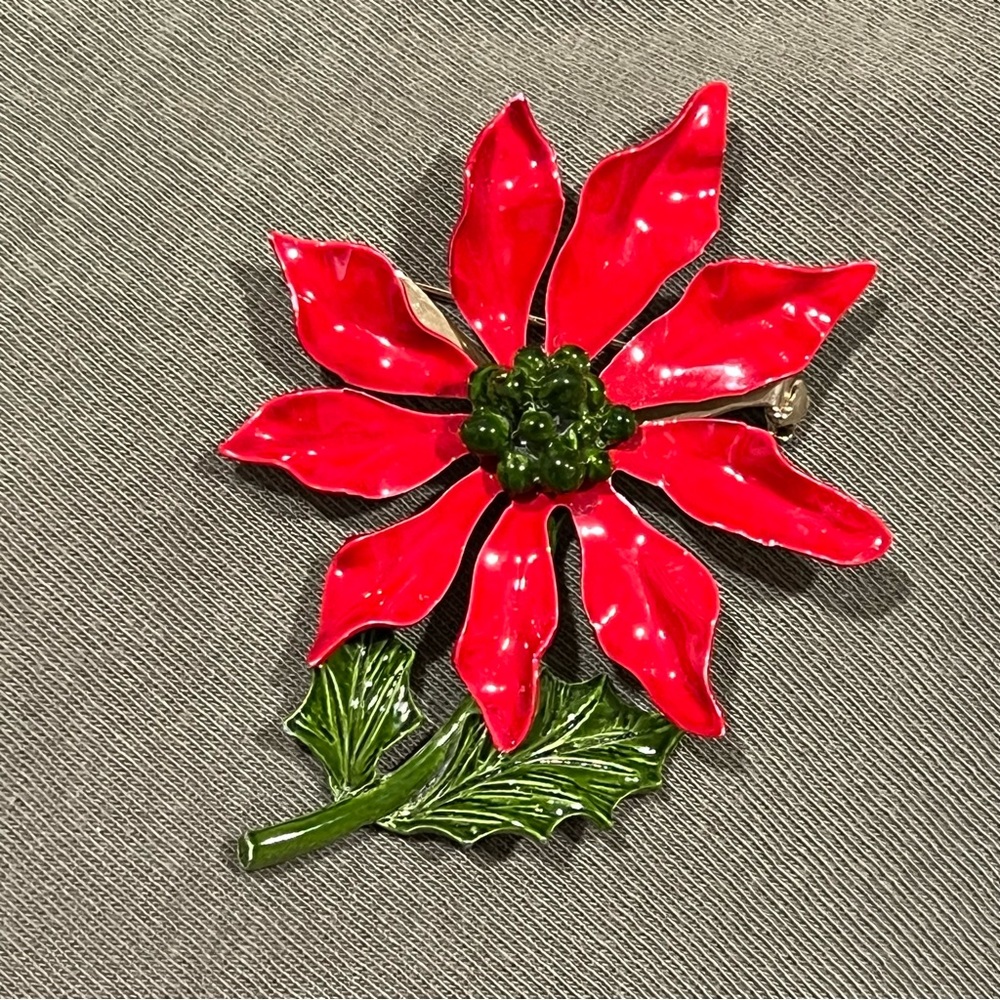Rare Vintage Large Christmas Poinsettia Enamel Metal Brooch Pin  3"x2.25”